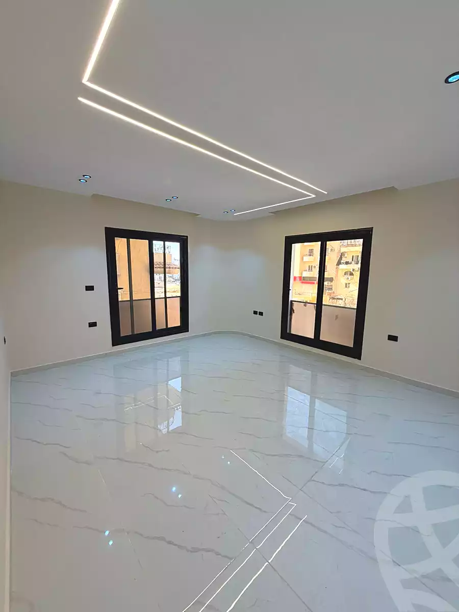 https://aqarmap.com.eg/ar/listing/6783600-for-sale-cairo-6th-of-october-el-ahyaa-neighborhood-3rd-al-hay-al-thalith-st