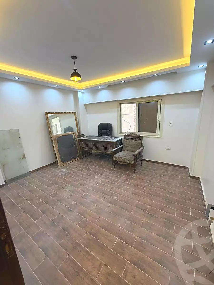 https://aqarmap.com.eg/ar/listing/6783608-for-sale-cairo-6th-of-october-el-ahyaa-neighborhood-3rd-al-hay-al-thalith-st