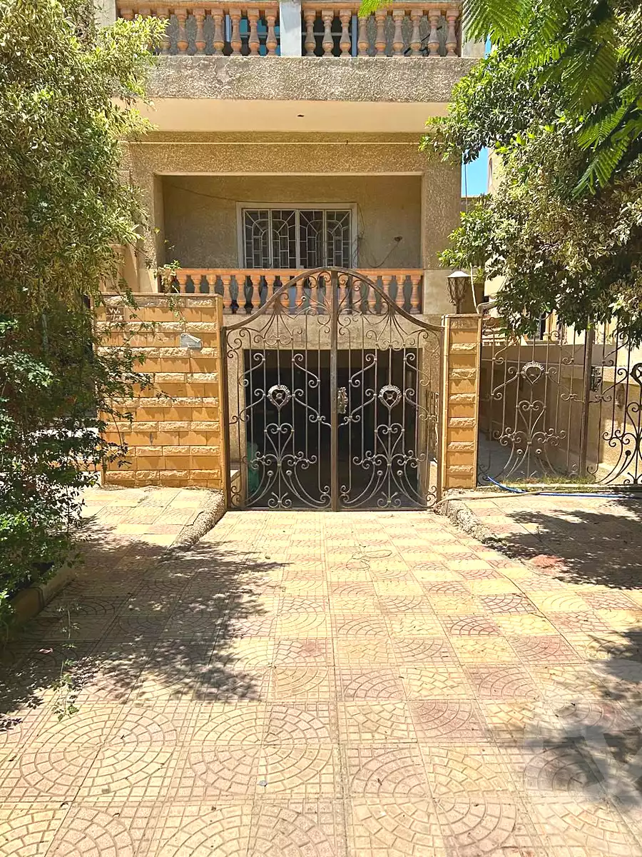 https://aqarmap.com.eg/ar/listing/6783669-for-sale-cairo-6th-of-october-el-ahyaa-neighborhood-1st-eighth-neighborhood