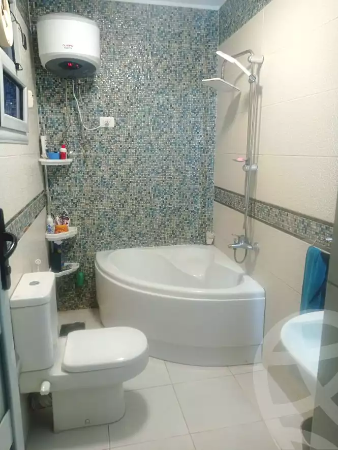 https://aqarmap.com.eg/ar/listing/6784381-for-sale-cairo-ain-shams-ahmed-esmat-st