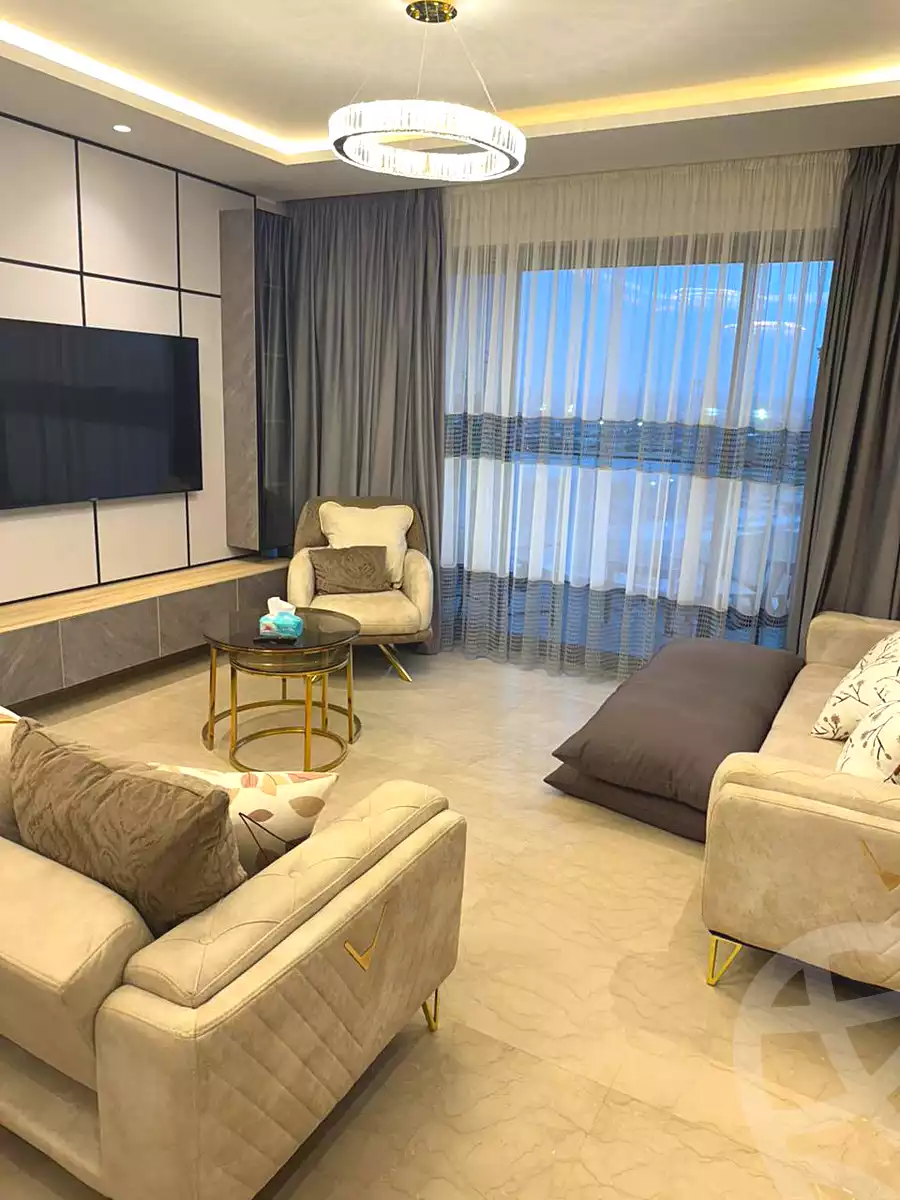 https://aqarmap.com.eg/ar/listing/6784741-for-sale-cairo-el-sheikh-zayed-city-compounds-zyd-wr-llttwyr-park-towers-zed-el-sheikh-zayed-compound