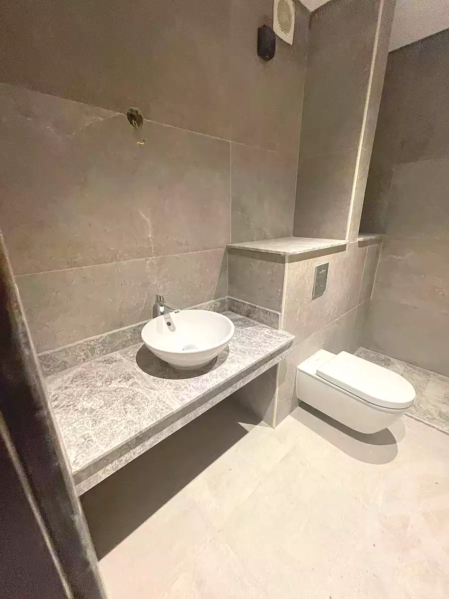 https://aqarmap.com.eg/en/listing/6785164-for-sale-cairo-el-sheikh-zayed-city-compounds-zyd-wr-llttwyr-park-towers-zed-el-sheikh-zayed-compound