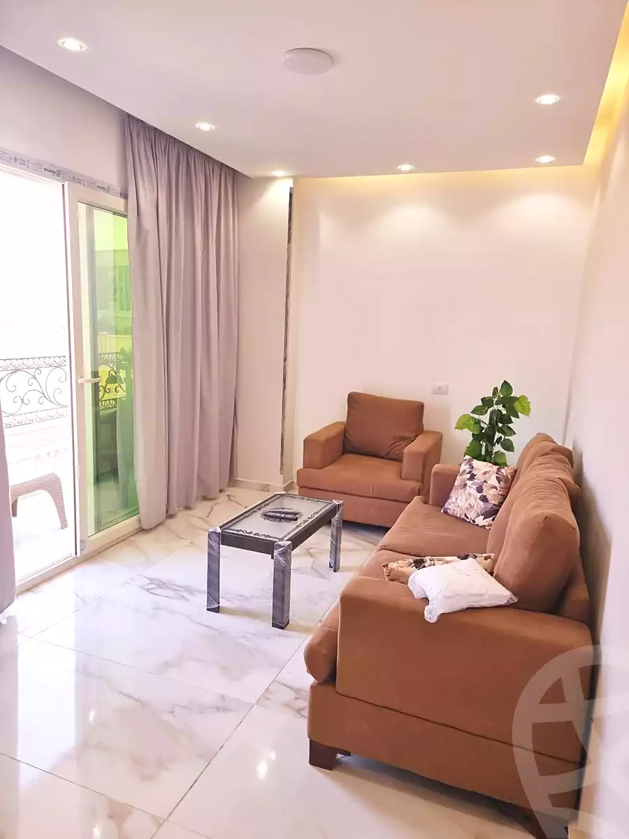 https://aqarmap.com.eg/ar/listing/6786301-for-rent-cairo-6th-of-october-lhsry