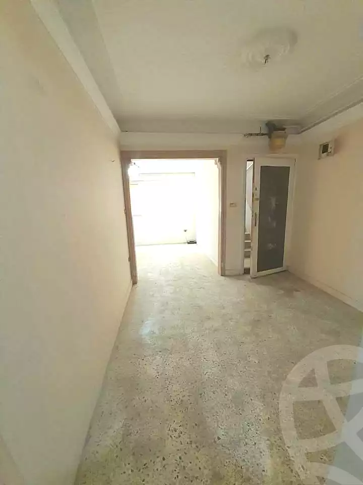 https://aqarmap.com.eg/ar/listing/6786609-for-rent-alexandria-ganaklis