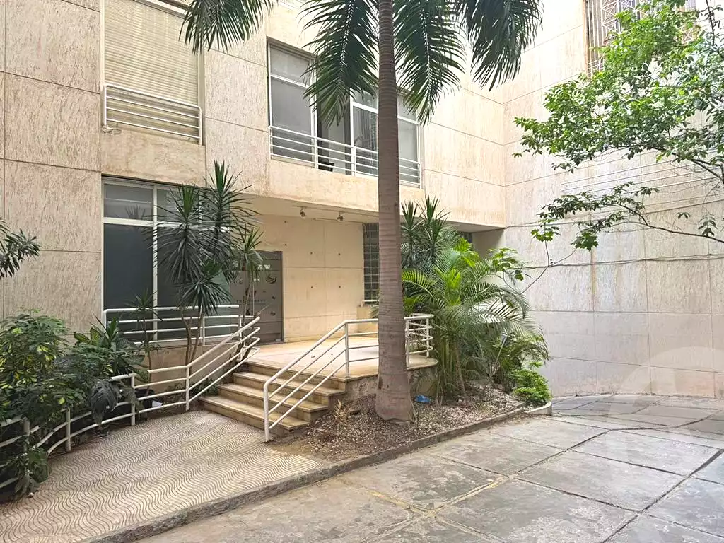 https://aqarmap.com.eg/ar/listing/6788071-for-rent-alexandria-kafr-abdo-ismailia-st