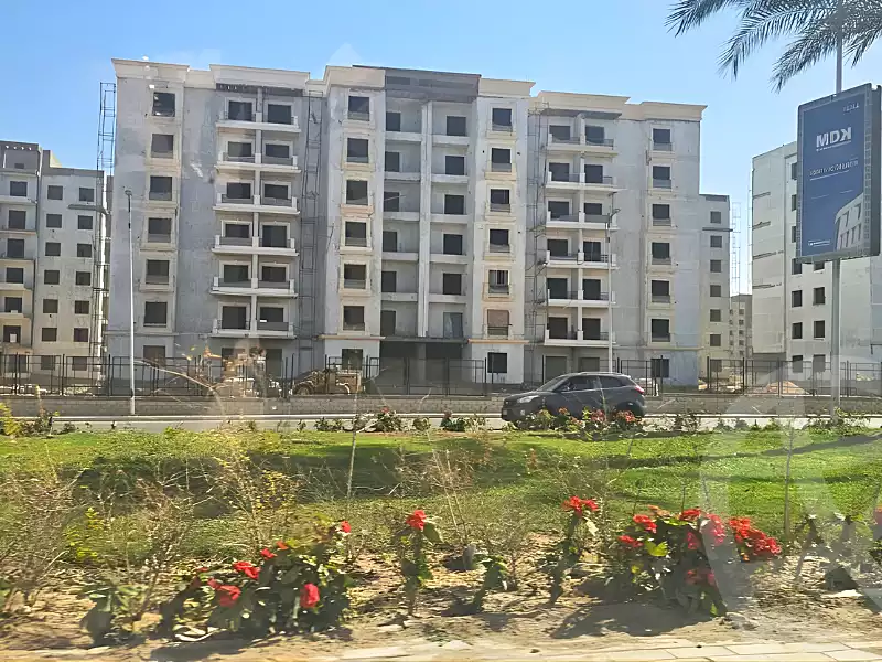 https://aqarmap.com.eg/en/listing/6788359-for-sale-cairo-new-cairo-compounds-mayan-compound-stm