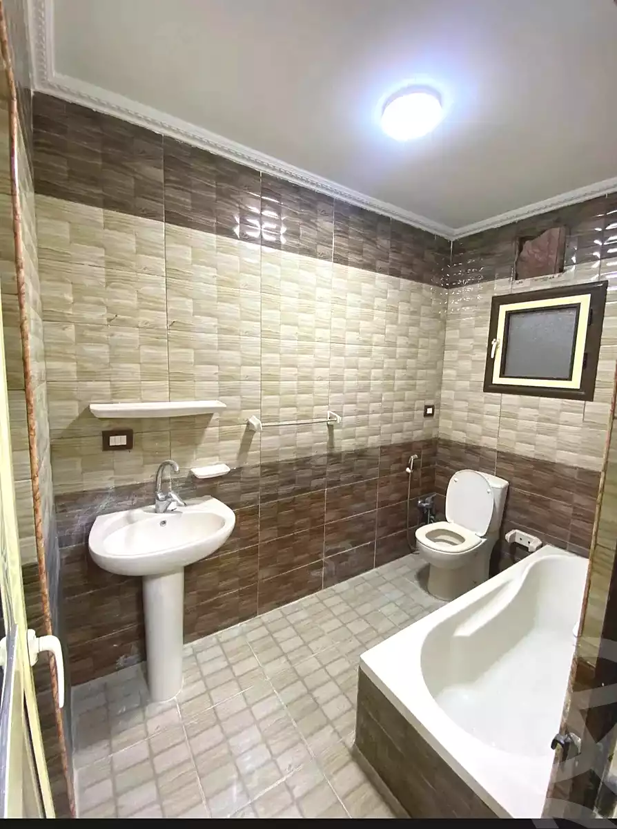 https://aqarmap.com.eg/ar/listing/6789052-for-sale-alexandria-l-jmy-lbytsh-al-samalehy-1-st