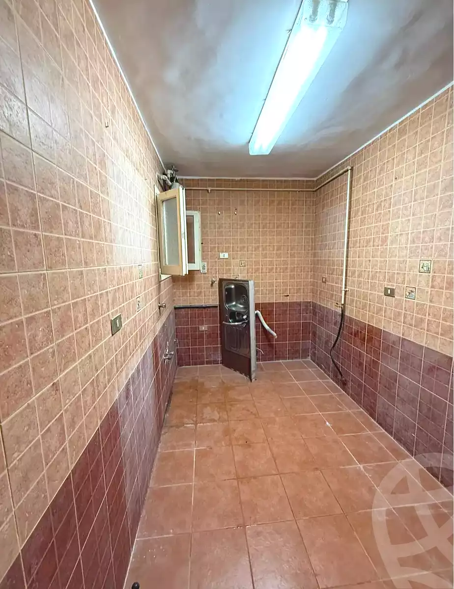 https://aqarmap.com.eg/ar/listing/6789476-for-sale-alexandria-sydy-bshr-sydy-bshr-bhry-shr-mhmwd-l-yswy