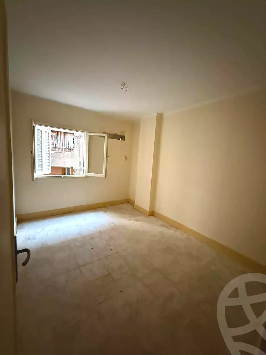 https://aqarmap.com.eg/en/listing/6789634-for-sale-alexandria-sydy-bshr-sydy-bshr-bhry-street-15