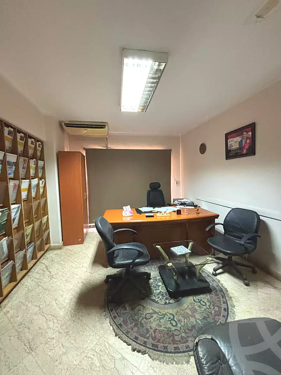 https://aqarmap.com.eg/ar/listing/6790709-for-rent-cairo-el-maadi-autostrad