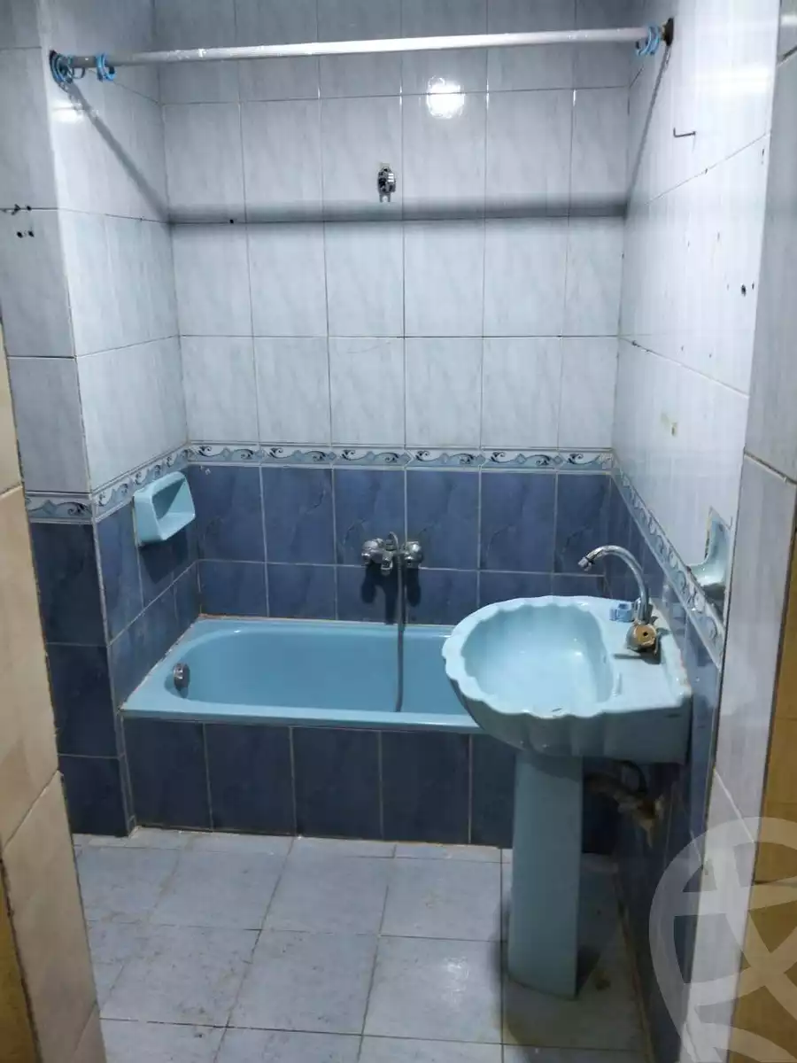 https://aqarmap.com.eg/ar/listing/6791843-for-sale-cairo-helwan-helwan-el-sharkeya-gaafar-st