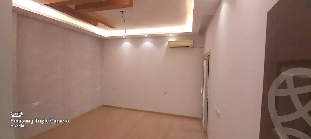 https://aqarmap.com.eg/en/listing/6792845-for-rent-cairo-new-cairo-compounds-les-rois