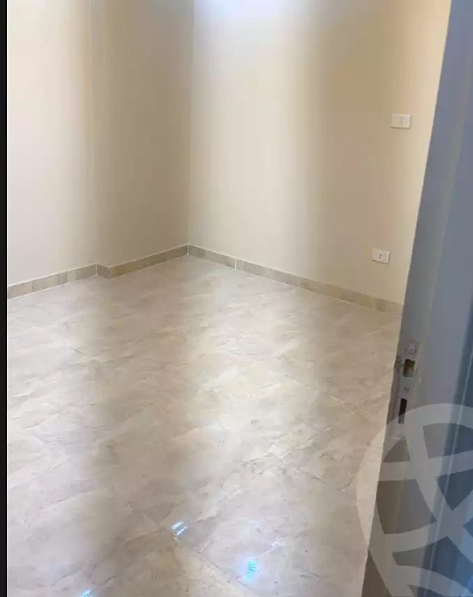 https://aqarmap.com.eg/ar/listing/6793952-for-sale-alexandria-sydy-bshr-sydy-bshr-qbly-mohamed-farid-st