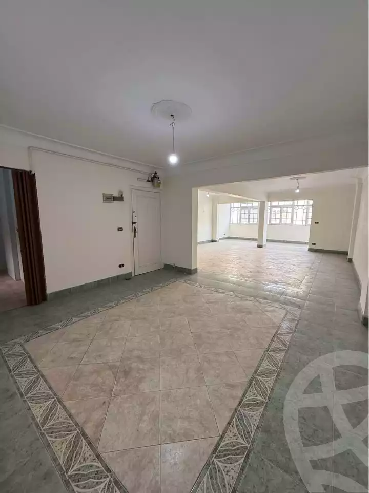 https://aqarmap.com.eg/en/listing/6796389-for-sale-alexandria-el-asafra-ahmed-tiesser-st