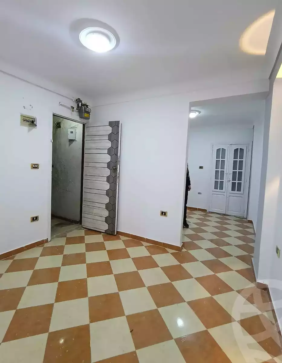 https://aqarmap.com.eg/en/listing/6796663-for-sale-alexandria-lsywf-el-falki
