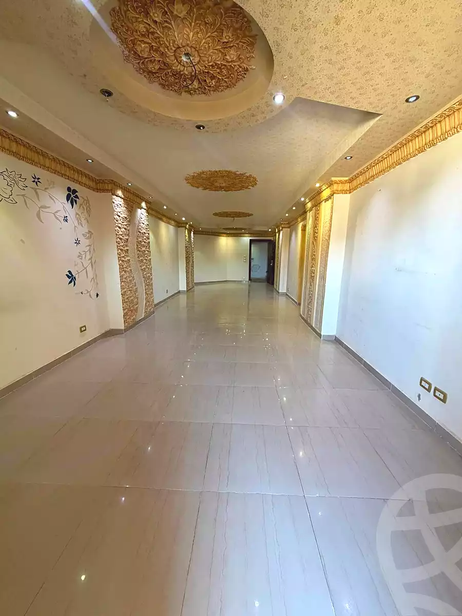 https://aqarmap.com.eg/ar/listing/6797511-for-sale-alexandria-l-jmy-lbytsh-el-reyad-st