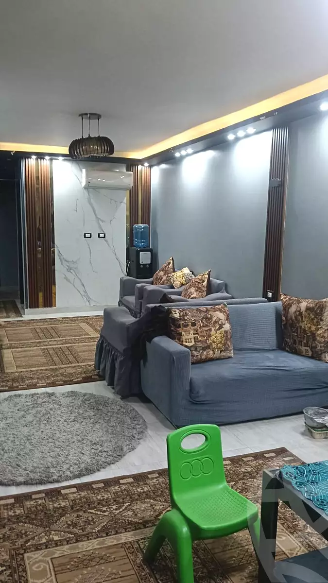 https://aqarmap.com.eg/en/listing/6799047-for-sale-cairo-helwan-ahmed-enci-st