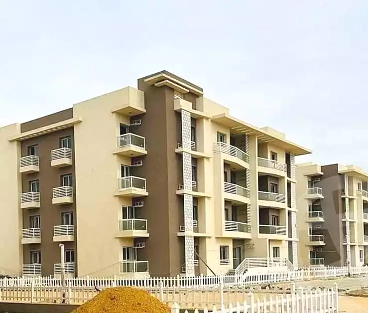 https://aqarmap.com.eg/ar/listing/6799255-for-sale-cairo-el-sheikh-zayed-city-compounds-el-khamayel