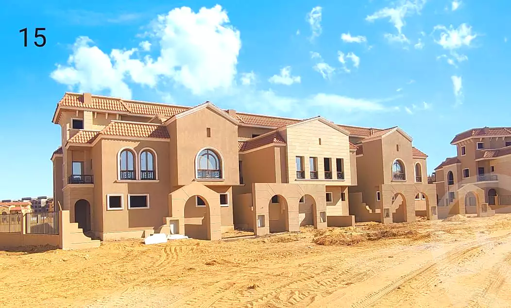 https://aqarmap.com.eg/ar/listing/6799189-for-sale-cairo-el-shorouk-compounds-yfy-ryzydns