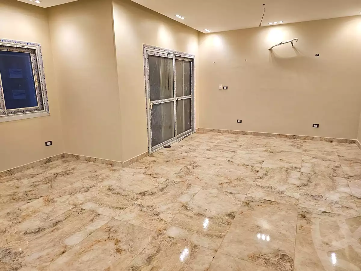 https://aqarmap.com.eg/en/listing/6799390-for-rent-cairo-el-sheikh-zayed-city-compounds-el-khamayel