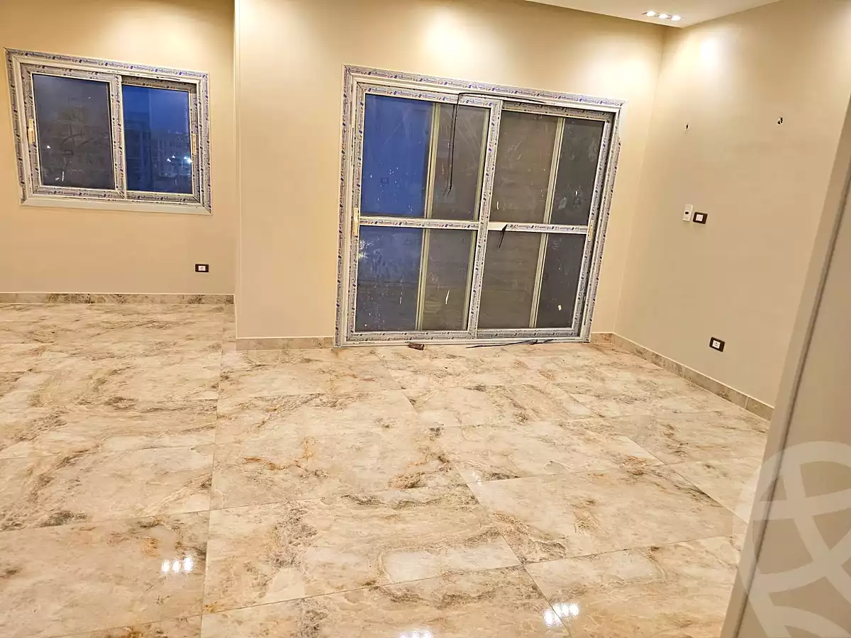 https://aqarmap.com.eg/en/listing/6799390-for-rent-cairo-el-sheikh-zayed-city-compounds-el-khamayel