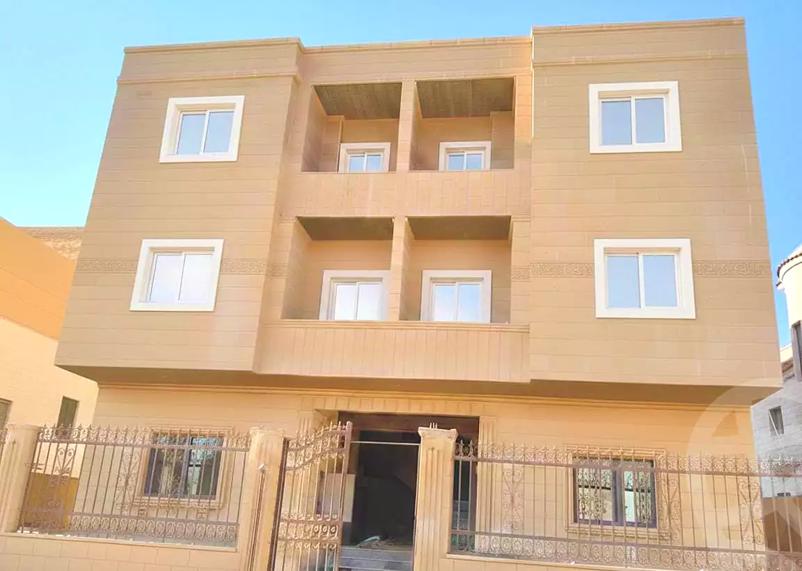 https://aqarmap.com.eg/ar/listing/6799640-for-sale-cairo-badr-city-hai-el-ashgar-featured-neighborhood-bait-el-watan