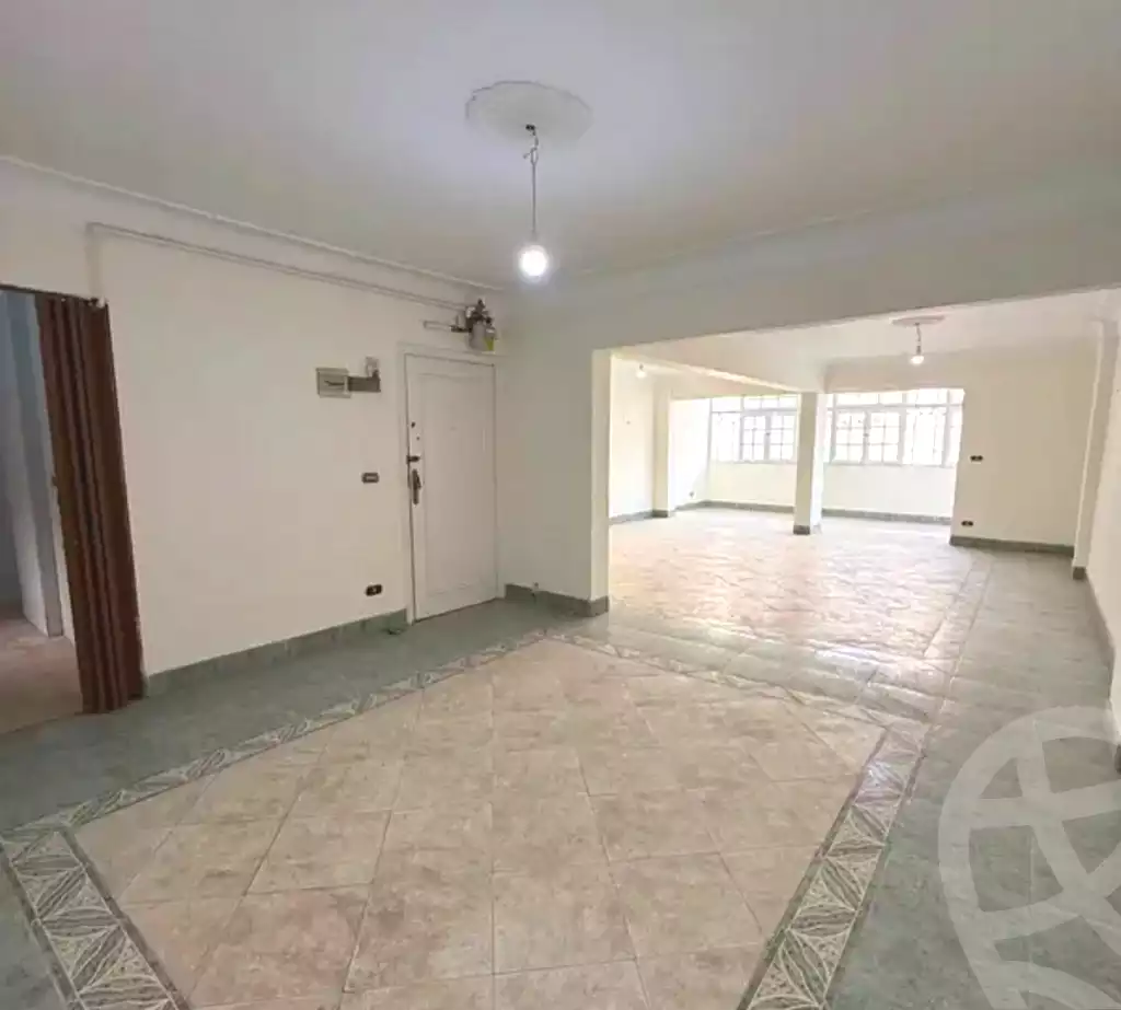 https://aqarmap.com.eg/ar/listing/6800356-for-sale-alexandria-el-asafra-l-sfr-bhry