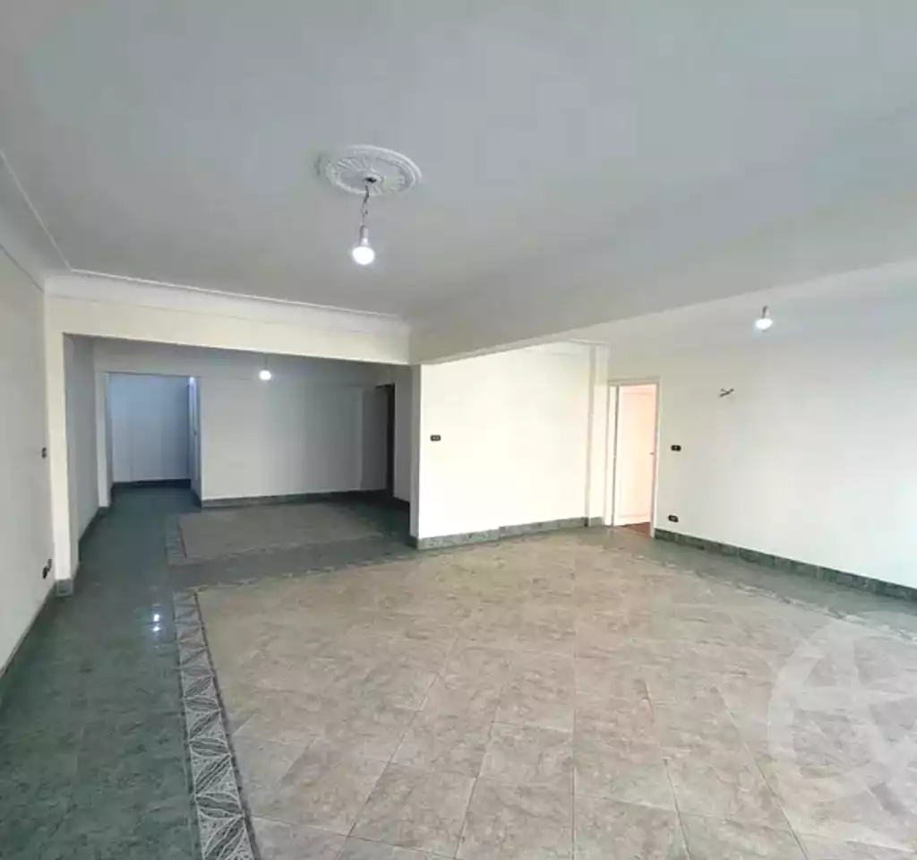 https://aqarmap.com.eg/ar/listing/6800356-for-sale-alexandria-el-asafra-l-sfr-bhry