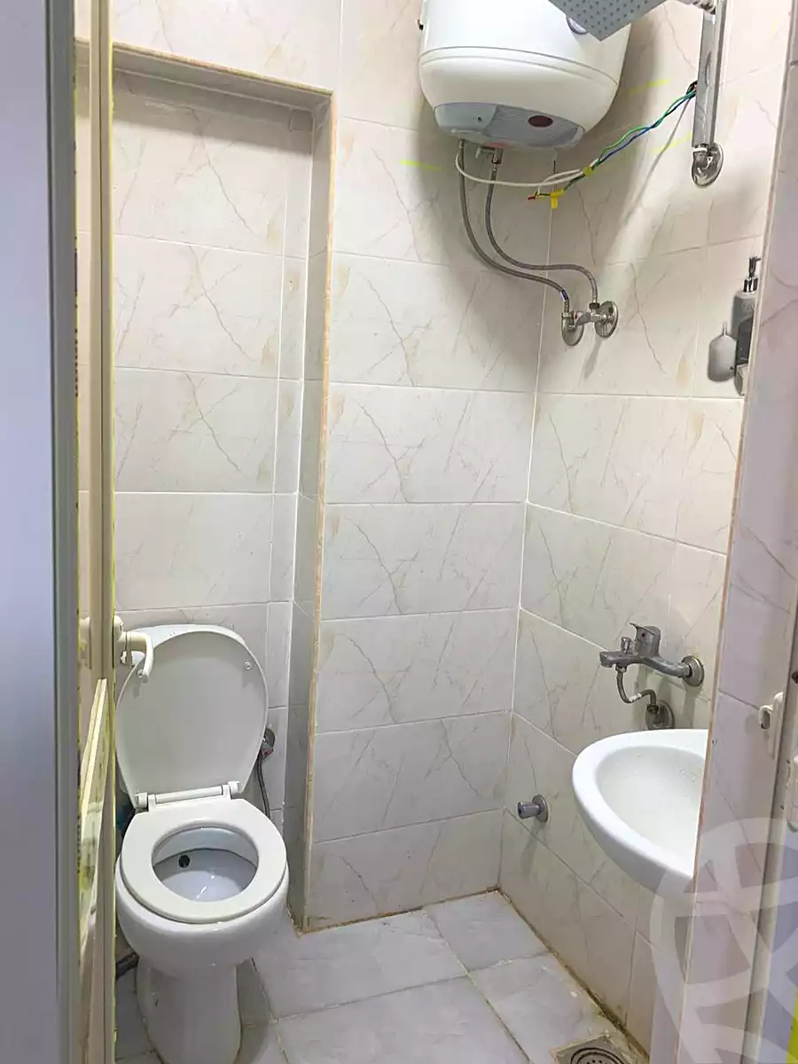 https://aqarmap.com.eg/ar/listing/6800616-for-rent-cairo-6th-of-october-el-ahyaa-neighborhood-1st