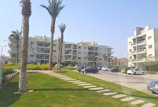 https://aqarmap.com.eg/ar/listing/6800811-for-sale-cairo-el-sheikh-zayed-city-compounds-dh-drys