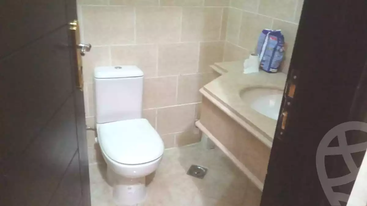 https://aqarmap.com.eg/en/listing/6800885-for-rent-cairo-el-sheikh-zayed-city-compounds-dh-drys