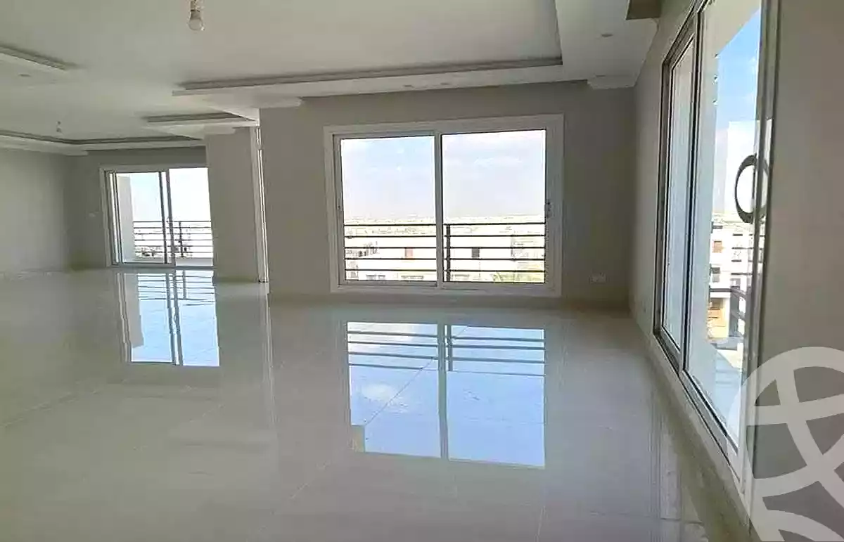 https://aqarmap.com.eg/ar/listing/6800827-for-sale-cairo-new-cairo-compounds-garden-residence-hyde-park