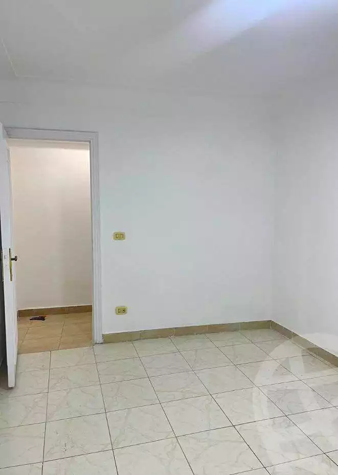 https://aqarmap.com.eg/ar/listing/6801475-for-rent-alexandria-glim