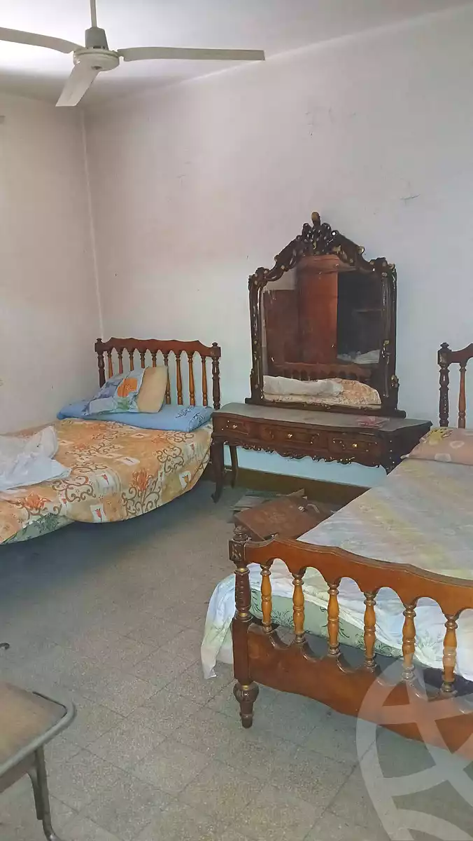https://aqarmap.com.eg/ar/listing/6801621-for-sale-cairo-shoubra-jzyr-bdrn-ahmed-badawi-st