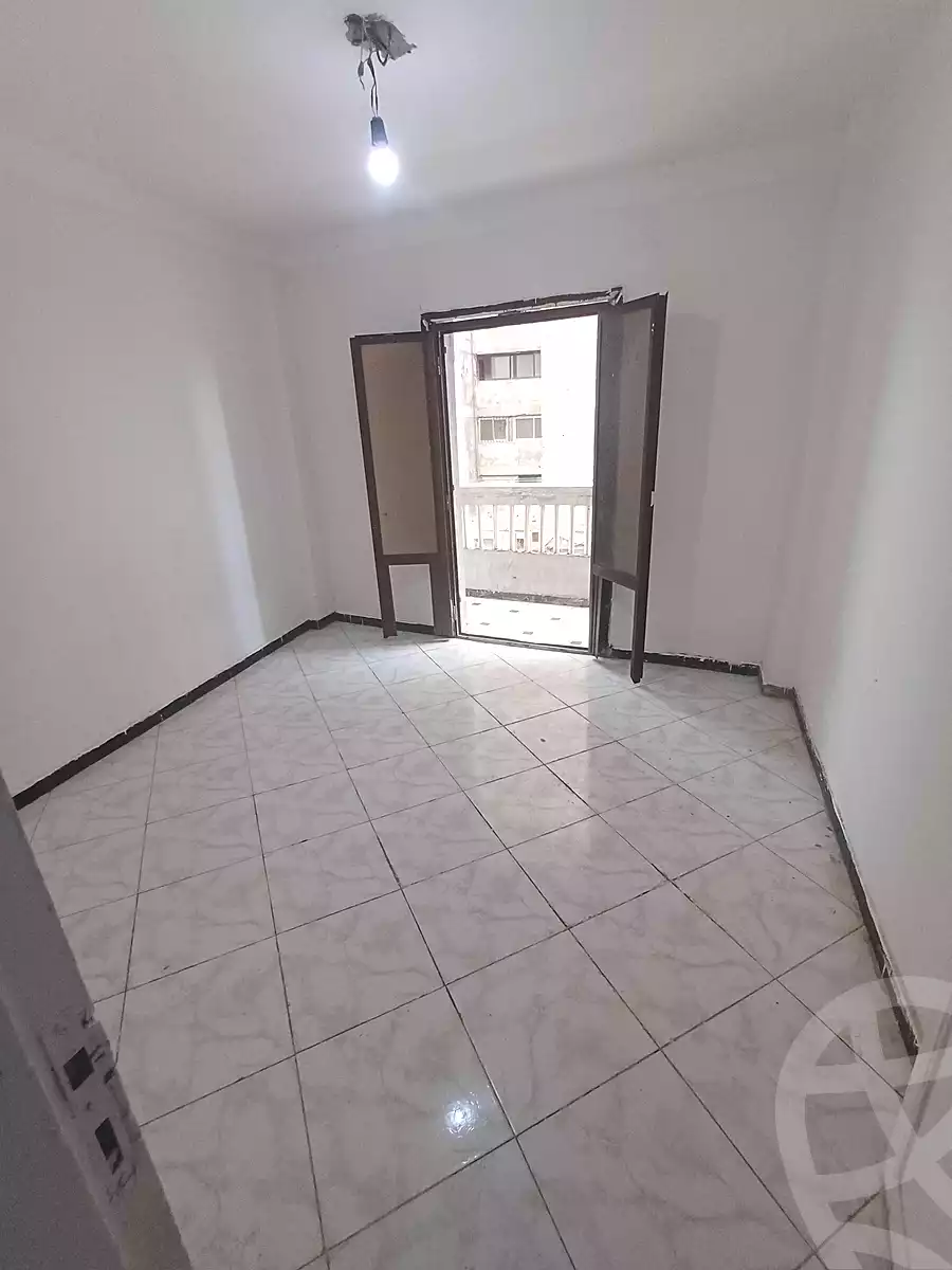 https://aqarmap.com.eg/ar/listing/6801636-for-sale-alexandria-sydy-bshr-sydy-bshr-bhry-shr-khld-bn-lwlyd