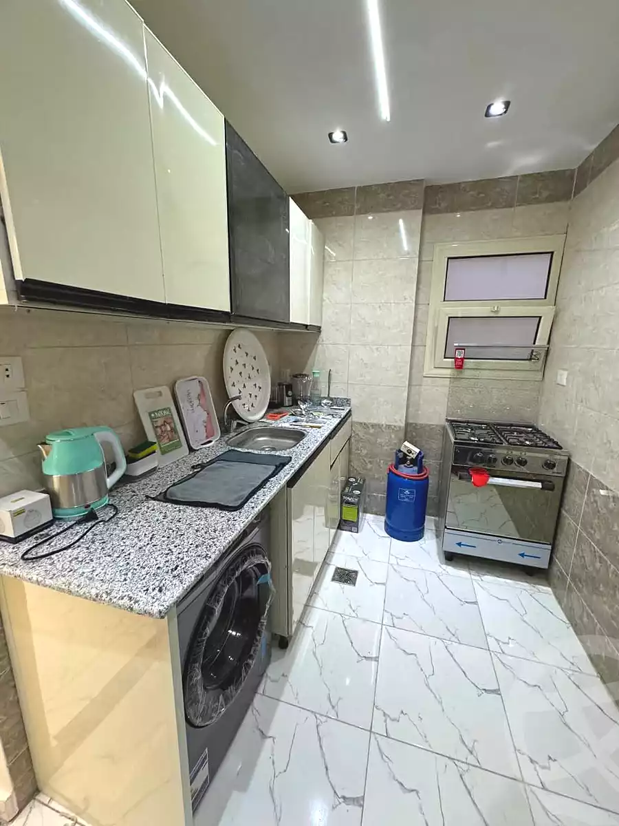 https://aqarmap.com.eg/ar/listing/6802860-for-rent-cairo-6th-of-october-el-ahyaa-neighborhood-1st-sixth-neighborhood