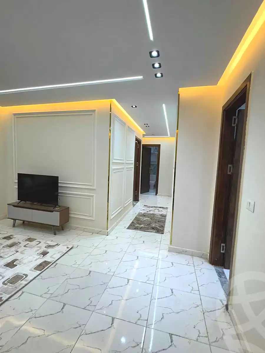 https://aqarmap.com.eg/ar/listing/6802860-for-rent-cairo-6th-of-october-el-ahyaa-neighborhood-1st-sixth-neighborhood