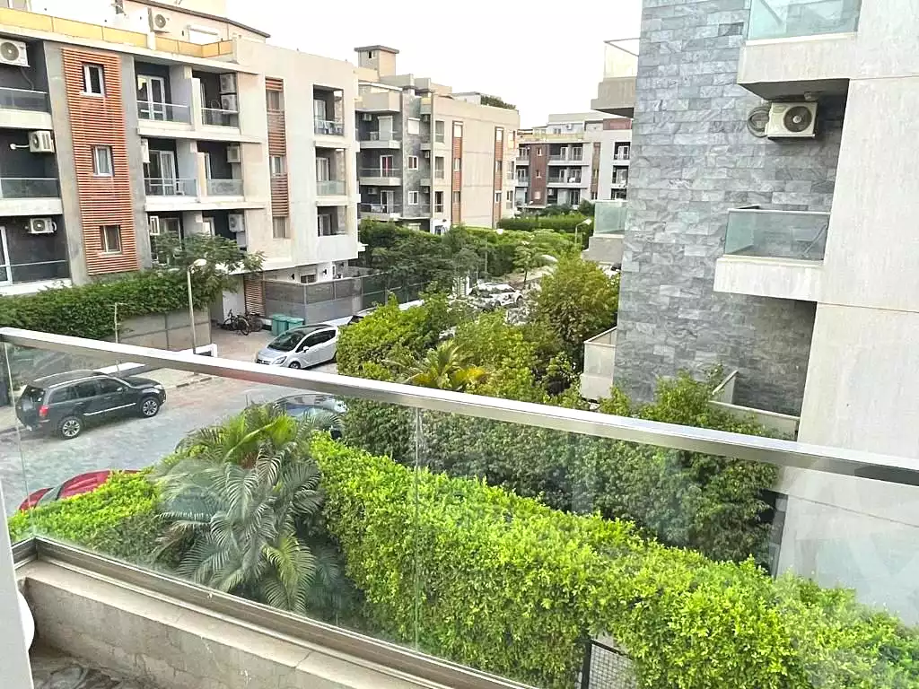https://aqarmap.com.eg/en/listing/6803077-for-sale-cairo-el-sheikh-zayed-city-compounds-zayed-dunes