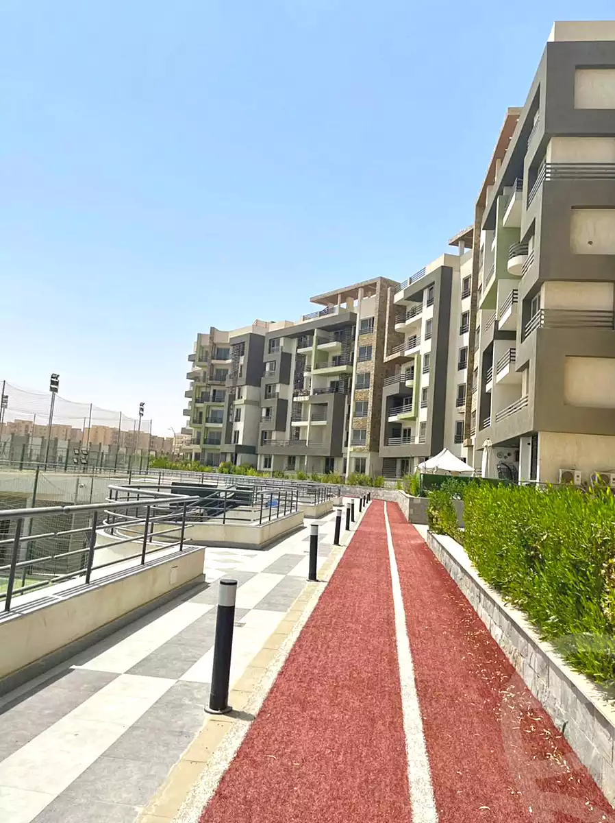 https://aqarmap.com.eg/en/listing/6803311-for-sale-cairo-6th-of-october-hadaeq-october-compounds-kenz