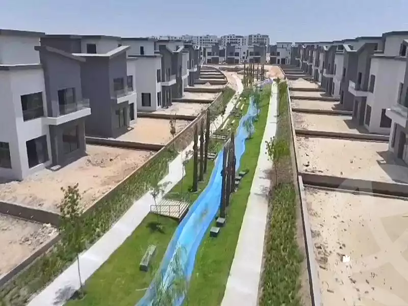 https://aqarmap.com.eg/ar/listing/6803372-for-sale-cairo-new-cairo-compounds-kmbwnd-kryk-twn-il-cazar