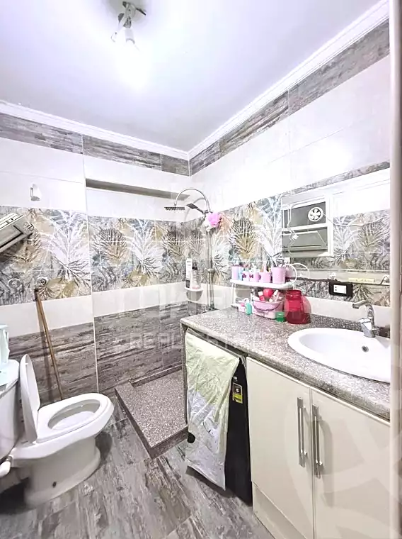 https://aqarmap.com.eg/en/listing/6804133-for-sale-alexandria-new-miami-el-quds-school-st