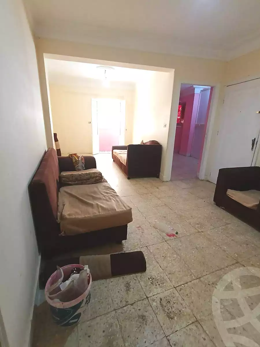 https://aqarmap.com.eg/ar/listing/6804819-for-sale-alexandria-el-asafra-l-sfr-qbly-el-maahad-el-dini-st