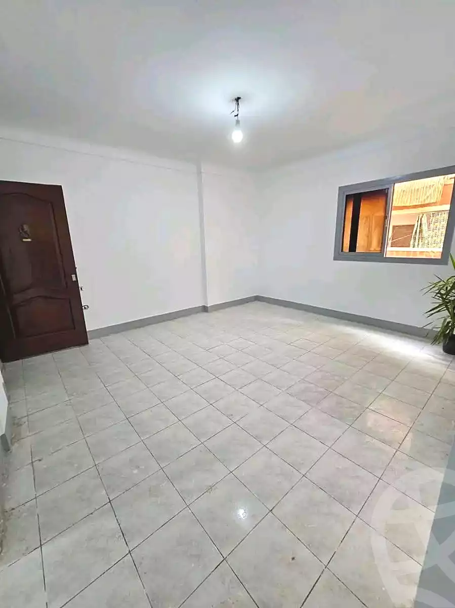 https://aqarmap.com.eg/ar/listing/6805104-for-sale-alexandria-sydy-bshr-sydy-bshr-bhry-amr-el-nogomy-st