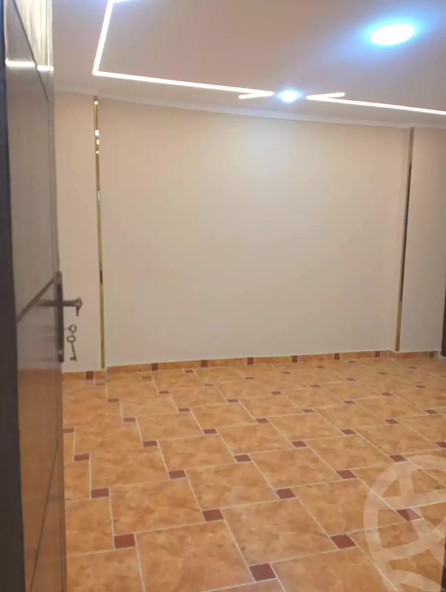 https://aqarmap.com.eg/en/listing/6805277-for-sale-alexandria-lsywf-el-falki