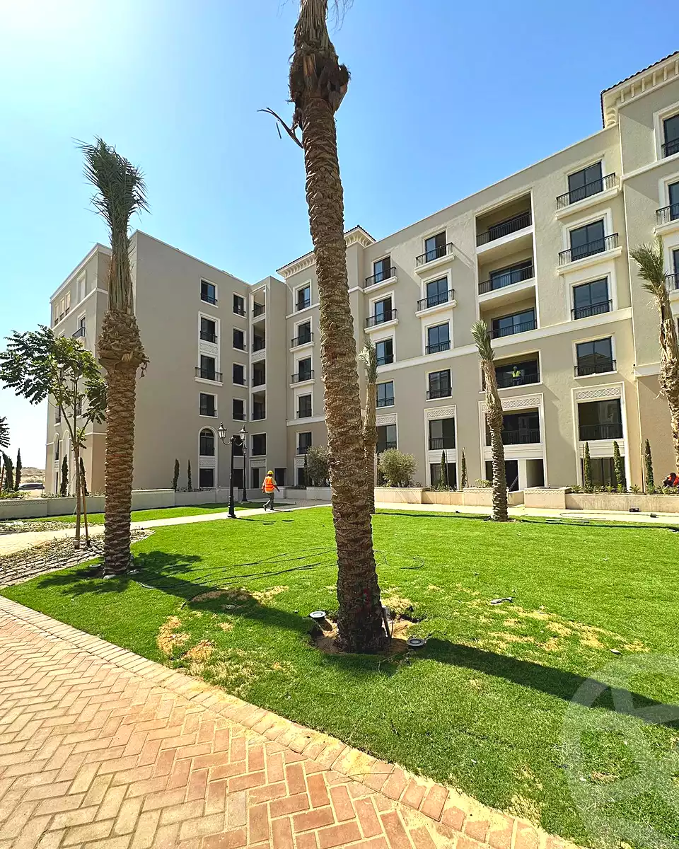 https://aqarmap.com.eg/ar/listing/6805689-for-sale-cairo-el-sheikh-zayed-city-compounds-kmbwnd-fyldj-wyst-dr-llttwyr