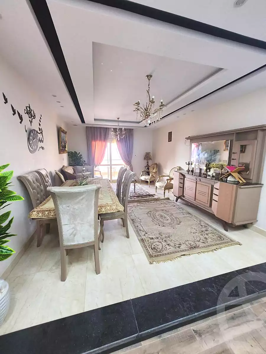 https://aqarmap.com.eg/ar/listing/6805755-for-sale-cairo-el-sheikh-zayed-city-compounds-el-khamayel
