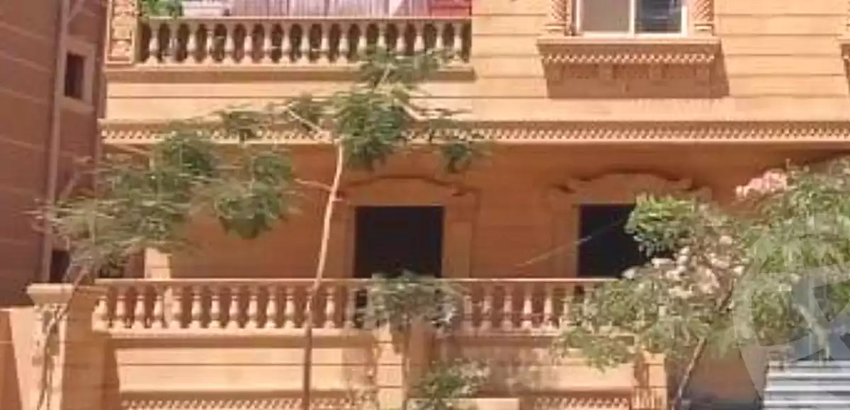 https://aqarmap.com.eg/en/listing/6806280-for-sale-cairo-6th-of-october-hadaeq-october-compounds-el-fardoos-city
