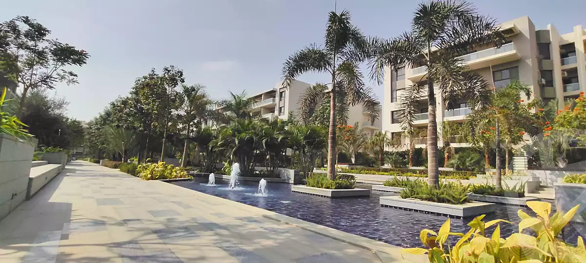 https://aqarmap.com.eg/ar/listing/6806331-for-rent-cairo-new-cairo-compounds-the-address-east