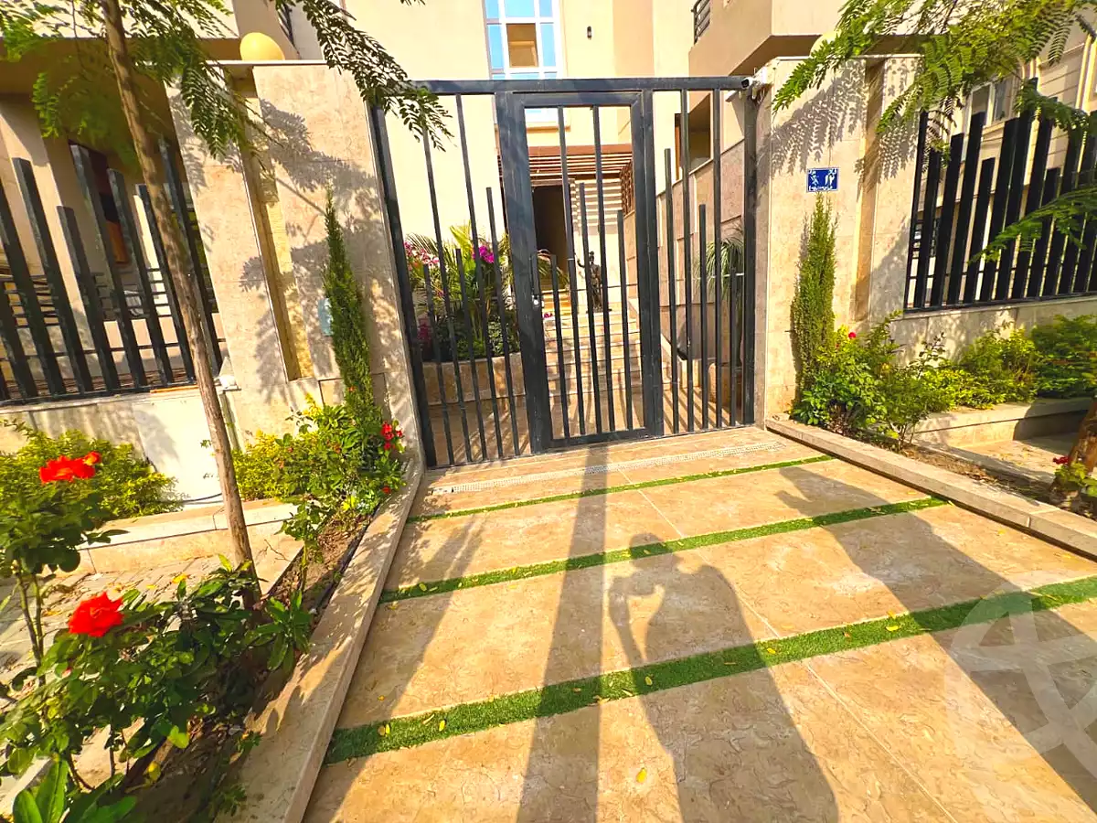 https://aqarmap.com.eg/ar/listing/6806788-for-sale-cairo-6th-of-october-el-tawsaat-el-shamalya-ltws-t-lsyhy-lshmly