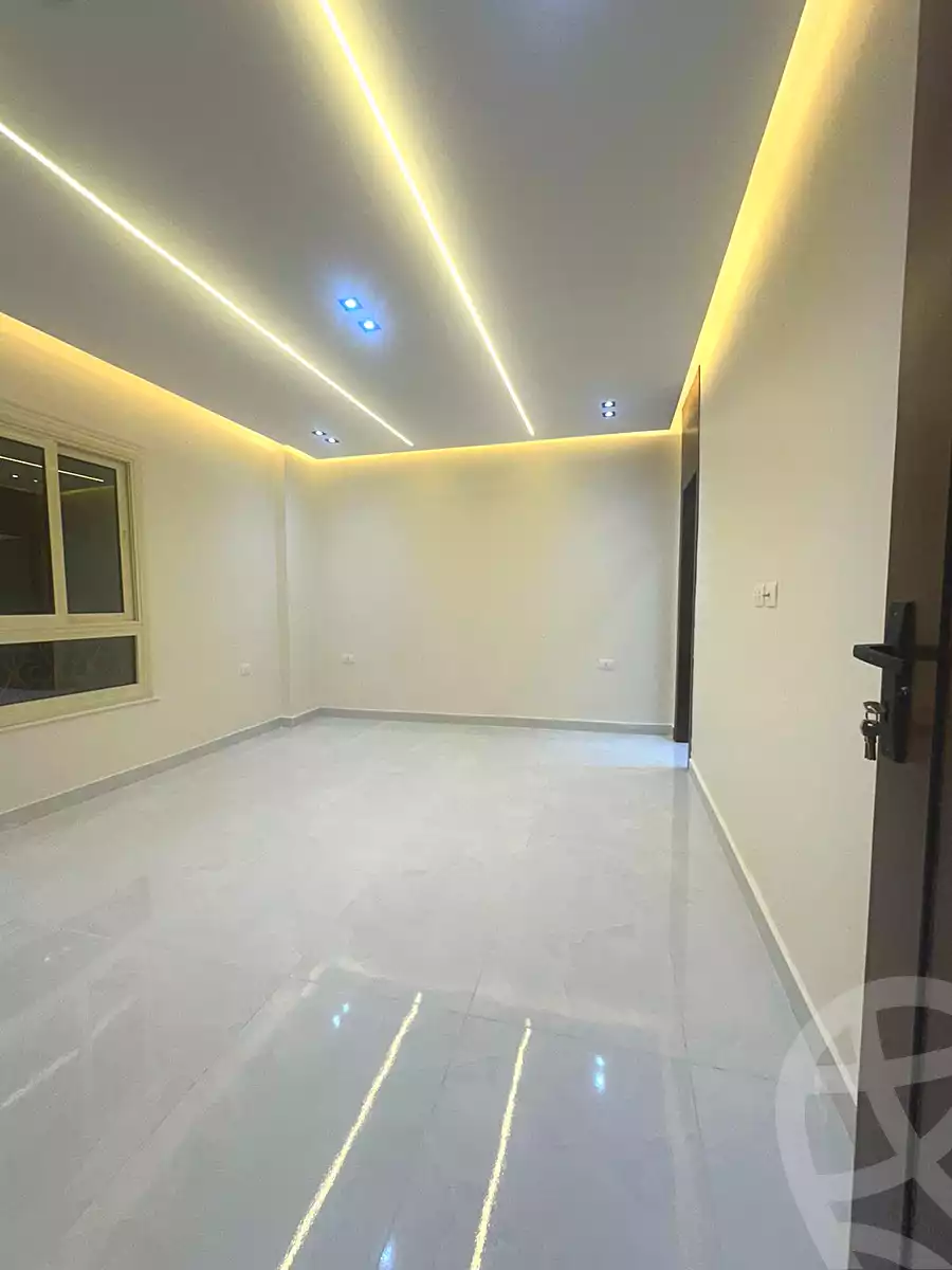 https://aqarmap.com.eg/ar/listing/6806793-for-sale-cairo-6th-of-october-el-ahyaa-neighborhood-4th-neighbourhood-2